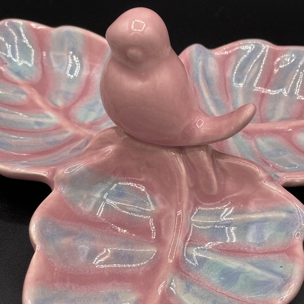 Vintage 1950's Royal Copley 3 Leaf Trinket Dish Pink Blue With Bird Incised USA - Picture 2 of 14